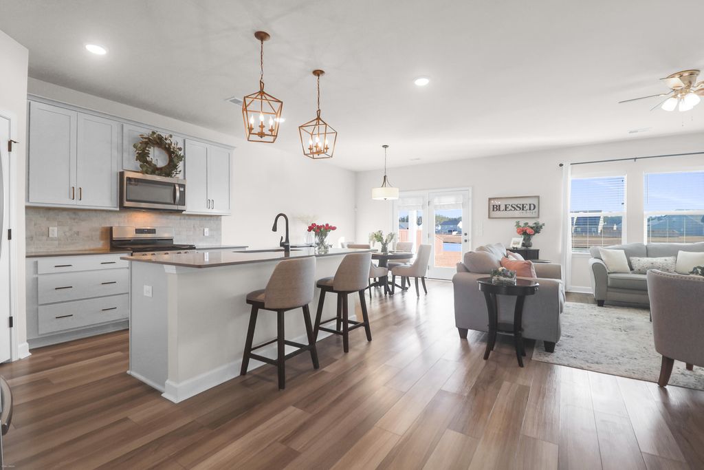 Image 17 of property listing at 765 Sienna Way, Summerville, SC 29486