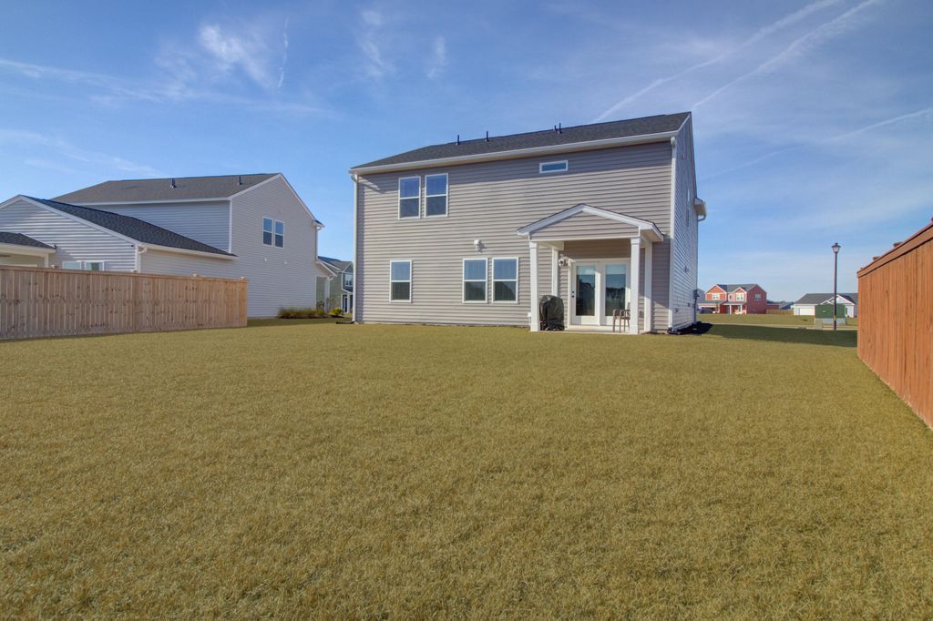 Image 6 of property listing at 765 Sienna Way, Summerville, SC 29486