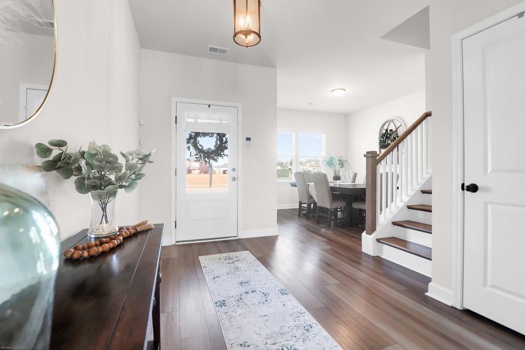 Image 9 of property listing at 765 Sienna Way, Summerville, SC 29486