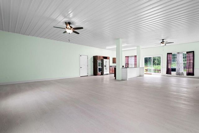 7795 Loches Road NE, Saint Louisville, OH 43071