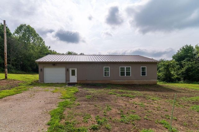 7795 Loches Road NE, Saint Louisville, OH 43071
