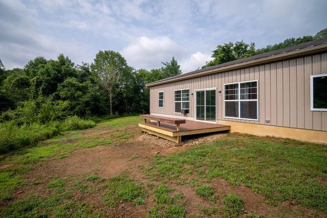 7795 Loches Road NE, Saint Louisville, OH 43071