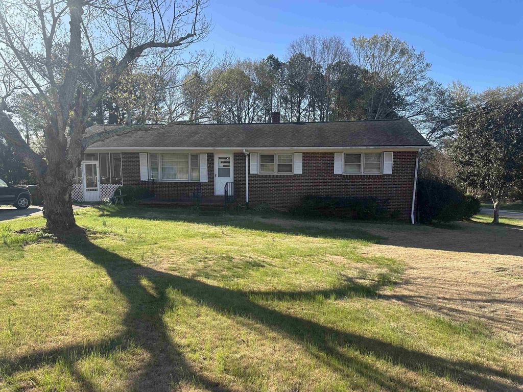 821 Rice Road, Spartanburg, SC 29303