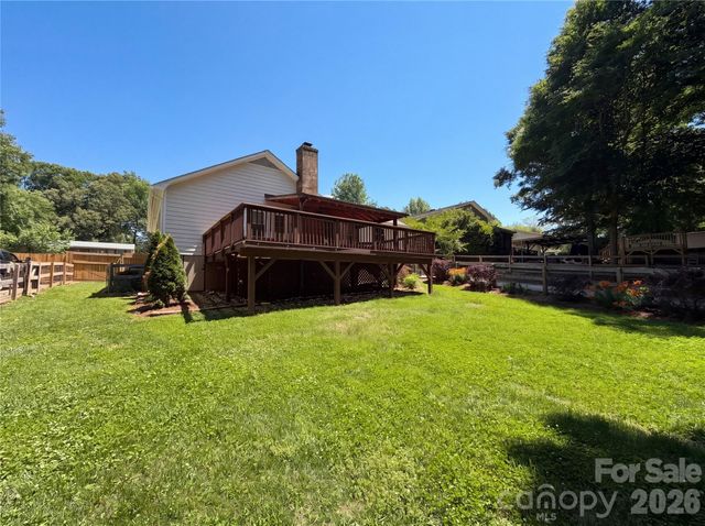 6727 Glenmoor Drive, Charlotte, NC 28214