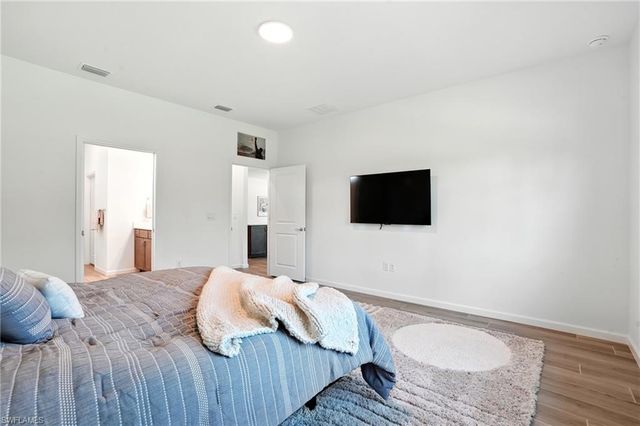 2003 Don Benito WAY, Naples, FL 34120