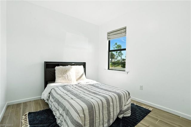 2003 Don Benito WAY, Naples, FL 34120