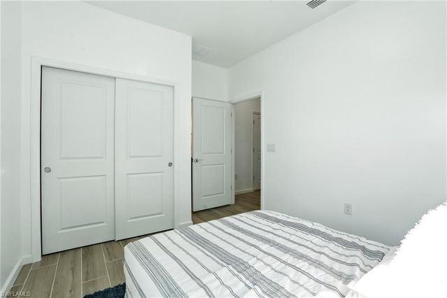 2003 Don Benito WAY, Naples, FL 34120