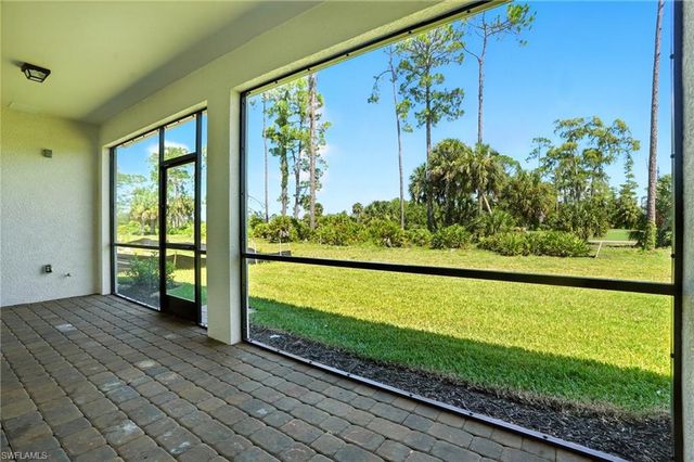 2003 Don Benito WAY, Naples, FL 34120