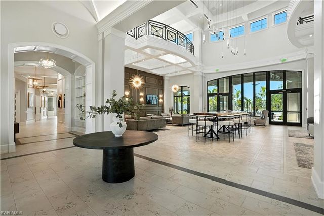 2003 Don Benito WAY, Naples, FL 34120