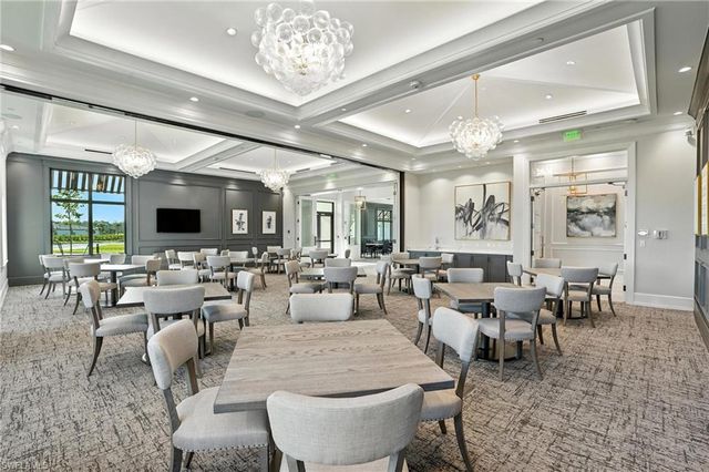 2003 Don Benito WAY, Naples, FL 34120