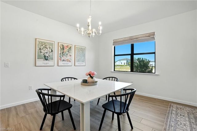 2003 Don Benito WAY, Naples, FL 34120