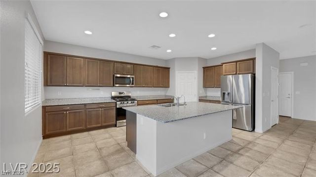 5905 Middle Rock Street, North Las Vegas, NV 89081