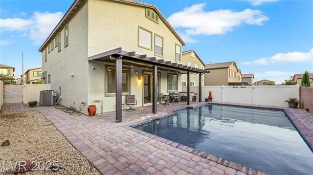 5905 Middle Rock Street, North Las Vegas, NV 89081