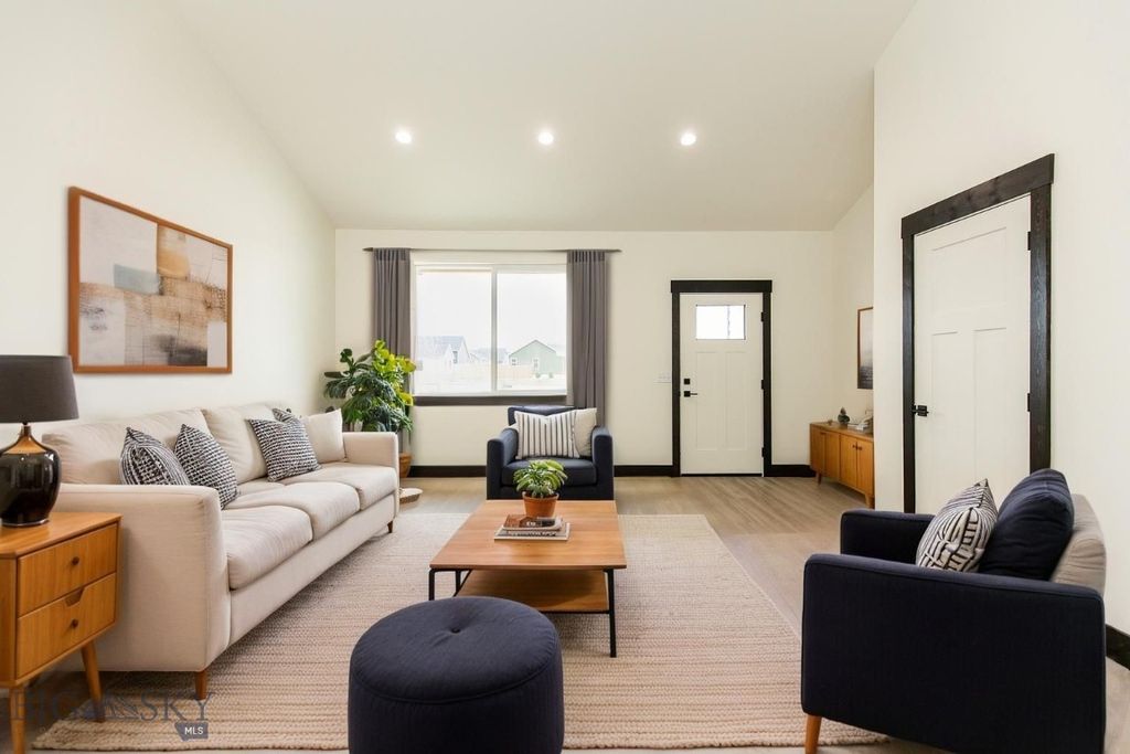 1511 Pistolero Way, Belgrade, MT 59714