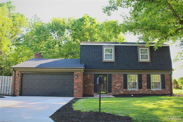 20 Savannah Court, Belleville, IL 62221