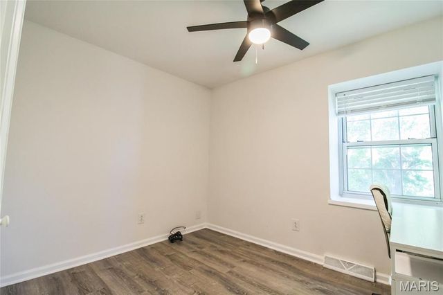 20 Savannah Court, Belleville, IL 62221