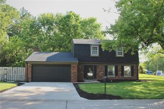20 Savannah Court, Belleville, IL 62221