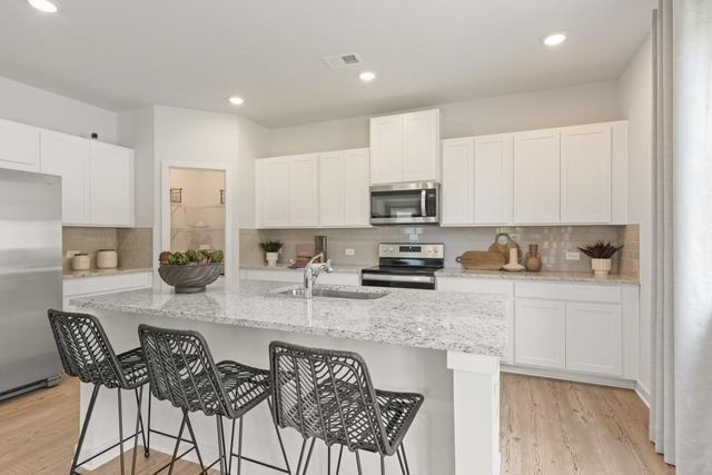 5298 Mulberry Creek Way, Flowery Branch, GA 30542