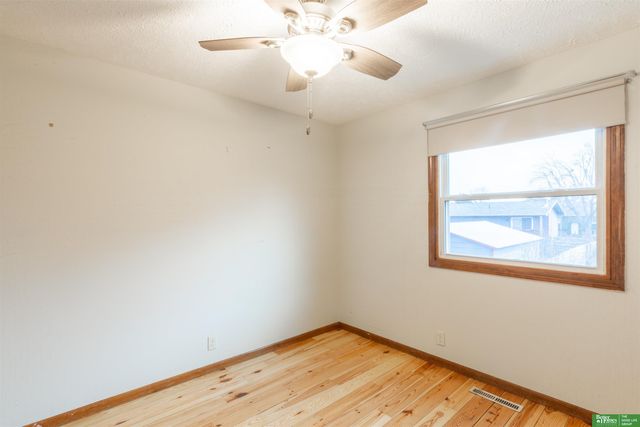 14807 Willow Creek Drive, Omaha, NE 68138