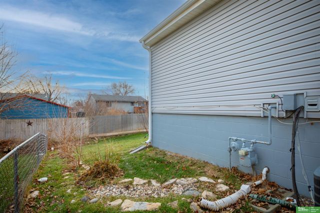 14807 Willow Creek Drive, Omaha, NE 68138