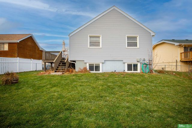 14807 Willow Creek Drive, Omaha, NE 68138