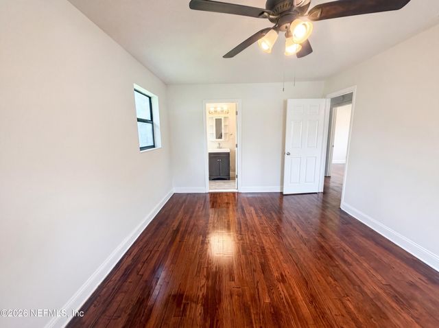 7520 ALTUS Drive S, Jacksonville, FL 32277