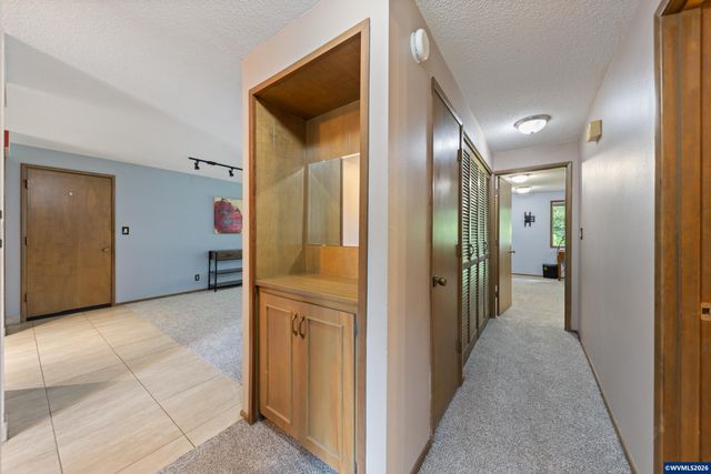 1044 Chestnut St NW, Salem, OR 97304