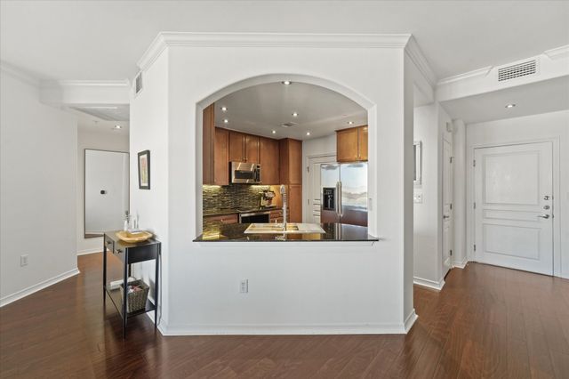 330 Las Colinas Boulevard E 906, Irving, TX 75039