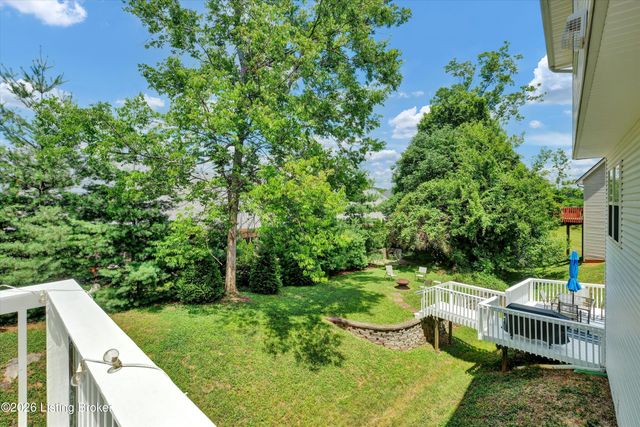 11115 Oak Bend Ct, Louisville, KY 40241