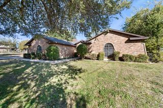 6208 S Ridge Road, Fort Worth, TX 76135