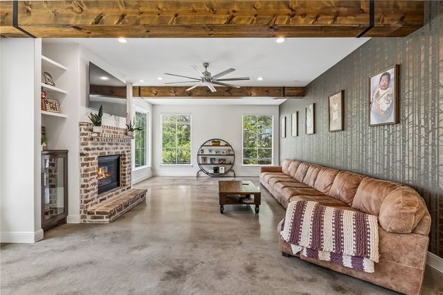 521 Rittimann Road, Spring Branch, TX 78070