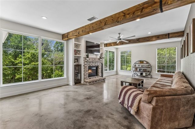 521 Rittimann Road, Spring Branch, TX 78070