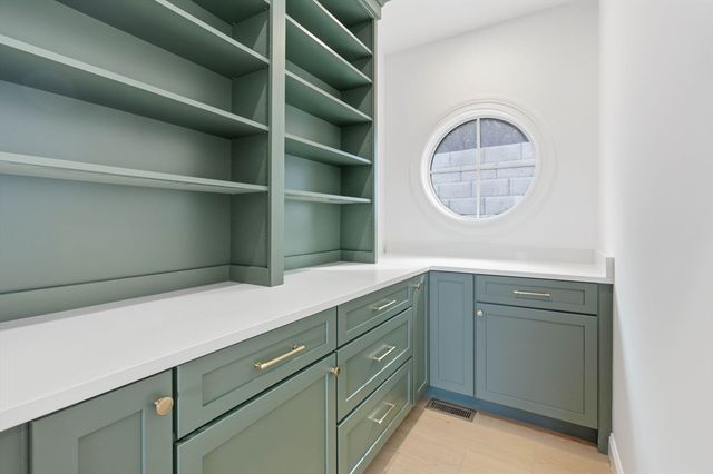 161 Bridge Street, Hamilton, MA 01982