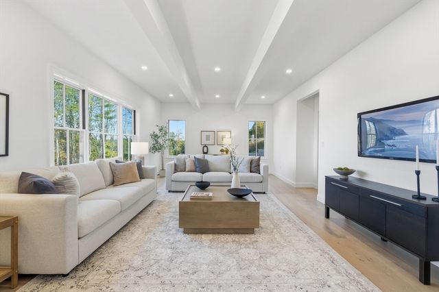 161 Bridge Street, Hamilton, MA 01982