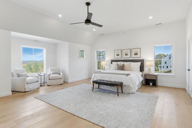 161 Bridge Street, Hamilton, MA 01982