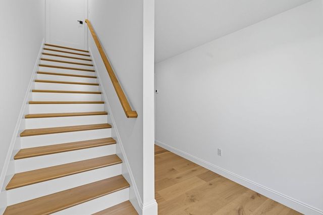 161 Bridge Street, Hamilton, MA 01982