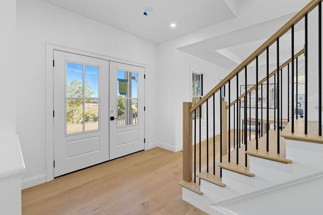 161 Bridge Street, Hamilton, MA 01982