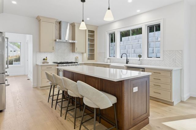 161 Bridge Street, Hamilton, MA 01982