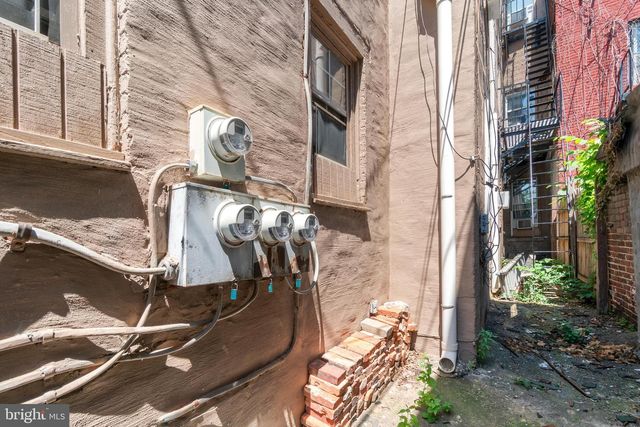 873 W LOMBARD ST, Baltimore, MD 21201