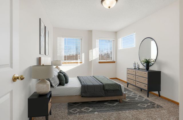 14974 Chestnut Lane, Savage, MN 55378