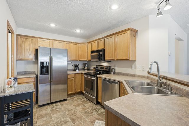 14974 Chestnut Lane, Savage, MN 55378