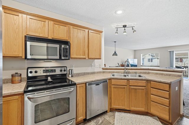 14974 Chestnut Lane, Savage, MN 55378