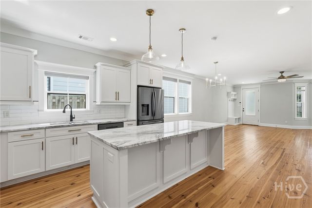 766 E Park Avenue, Savannah, GA 31401