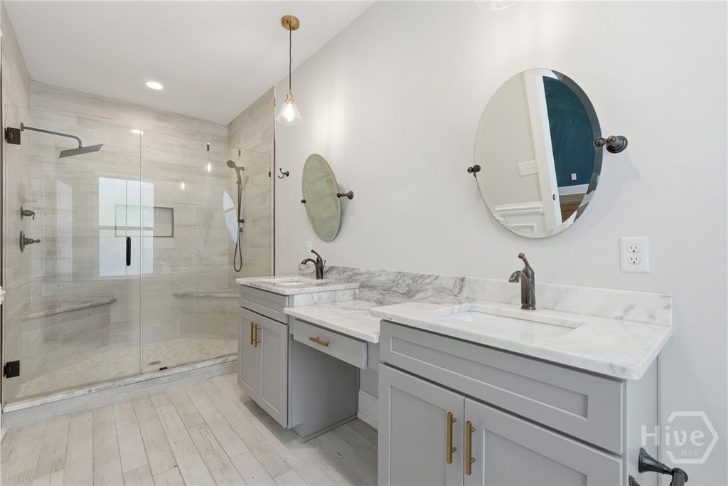 Image 19 of property listing at 766 E Park Avenue, Savannah, GA 31401