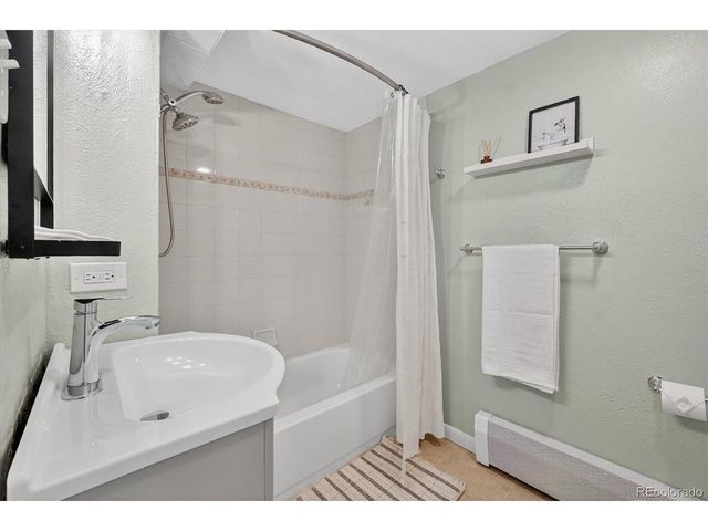 1002 S Krameria St, Denver, CO 80224