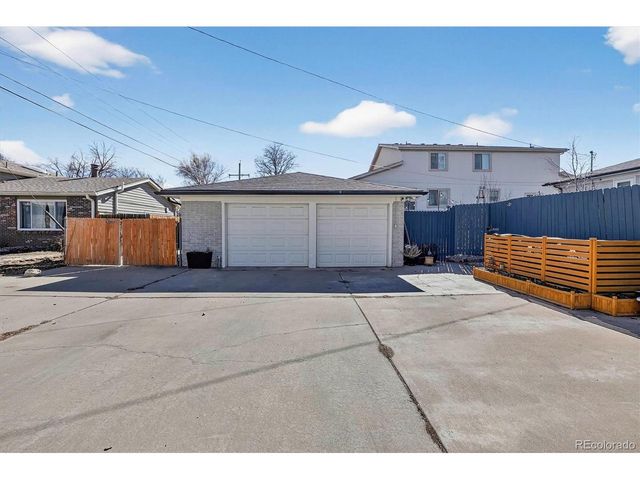 1002 S Krameria St, Denver, CO 80224