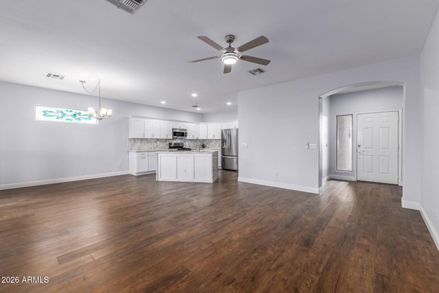 1492 E WESTCHESTER Drive, Chandler, AZ 85249