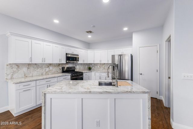 1492 E WESTCHESTER Drive, Chandler, AZ 85249