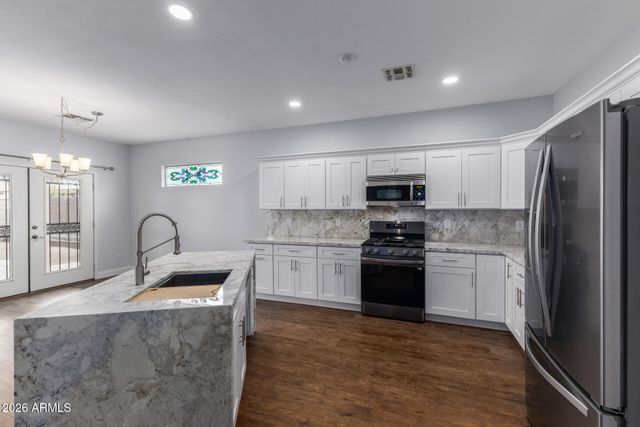 1492 E WESTCHESTER Drive, Chandler, AZ 85249