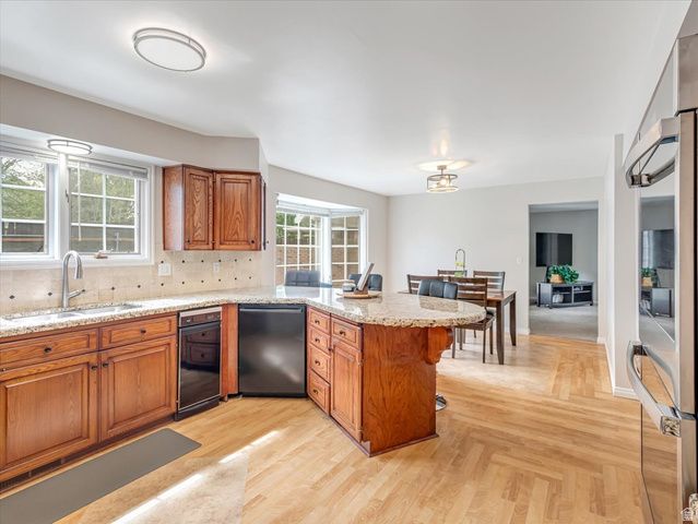 338 E SHAMROCK DR, Murray, UT 84107